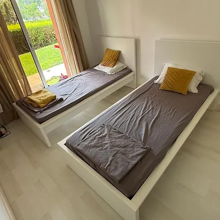 Garden Luxury Litoralmar アパート